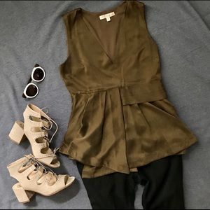 Banana republic 100% silk asymmetrical tank